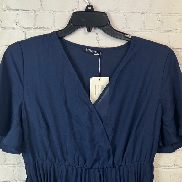 BloomChic Elegant Navy Pleated Skirt Midi Dress Size Medium 10 - Picture 5 of 7